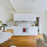 Charming Montmartre Apartment